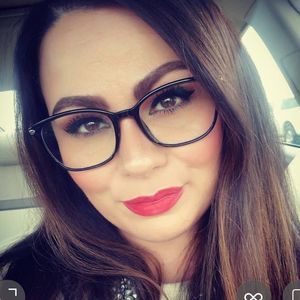 Meet your Posher, Carrie